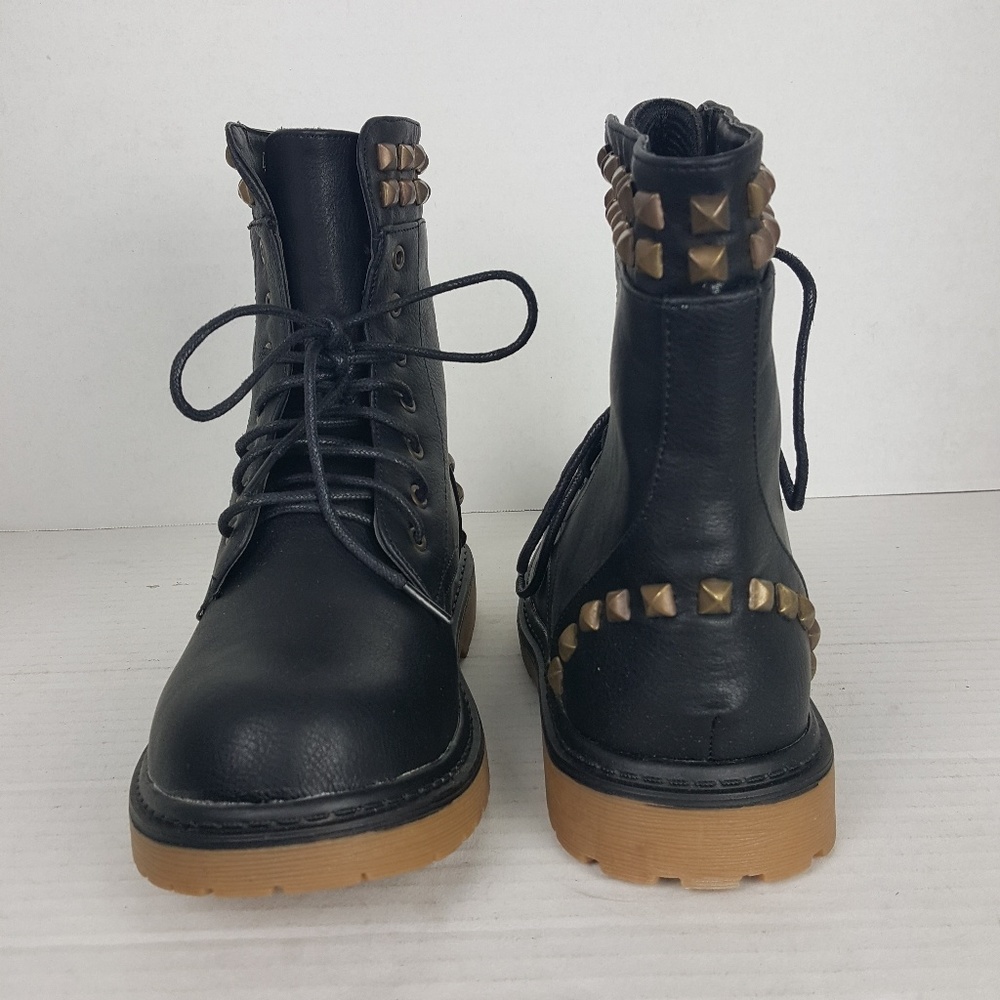 Black boots - Picture 4 of 4